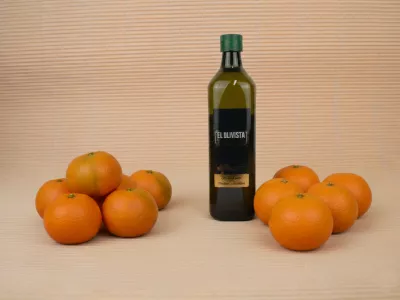 Organic Mixed Box 20 kg (18kg mandarins + 2 L oil)